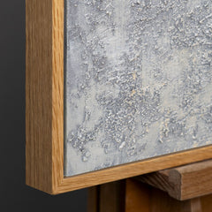 Natürlicher Holzrahmen mit warmer 
Maserung und modernem Design