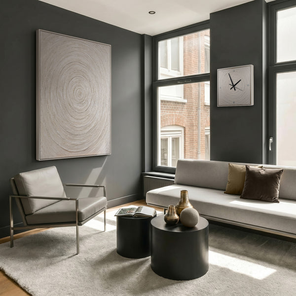 Handgemalte Wanddeko fürs Wohnzimmer – minimalistische Spiralkomposition – 35×35 cm