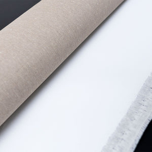 Detail einer handgemalten Leinwand mit feiner Kante